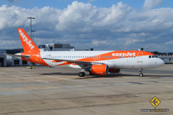 Airbus A320-214